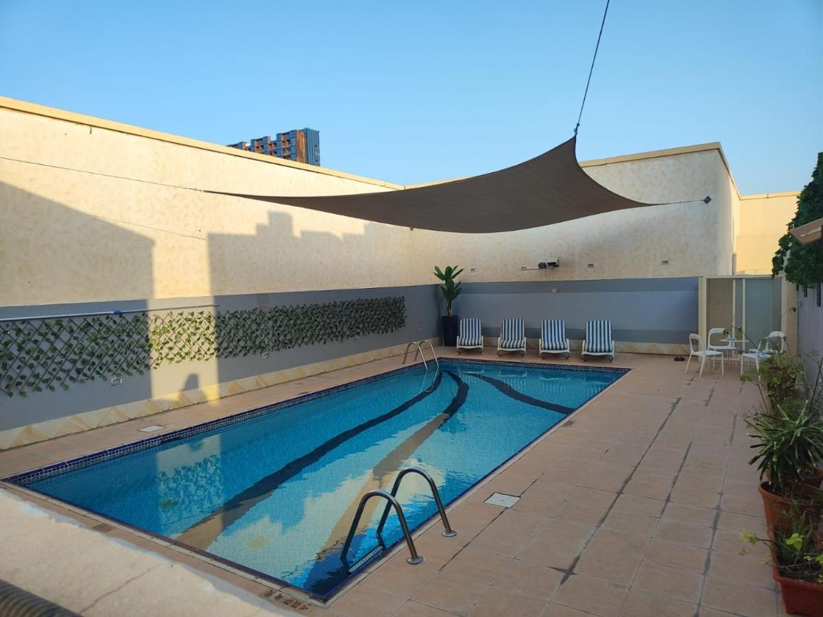 Al Raya Hotel Apartments Dubai Dış mekan fotoğraf